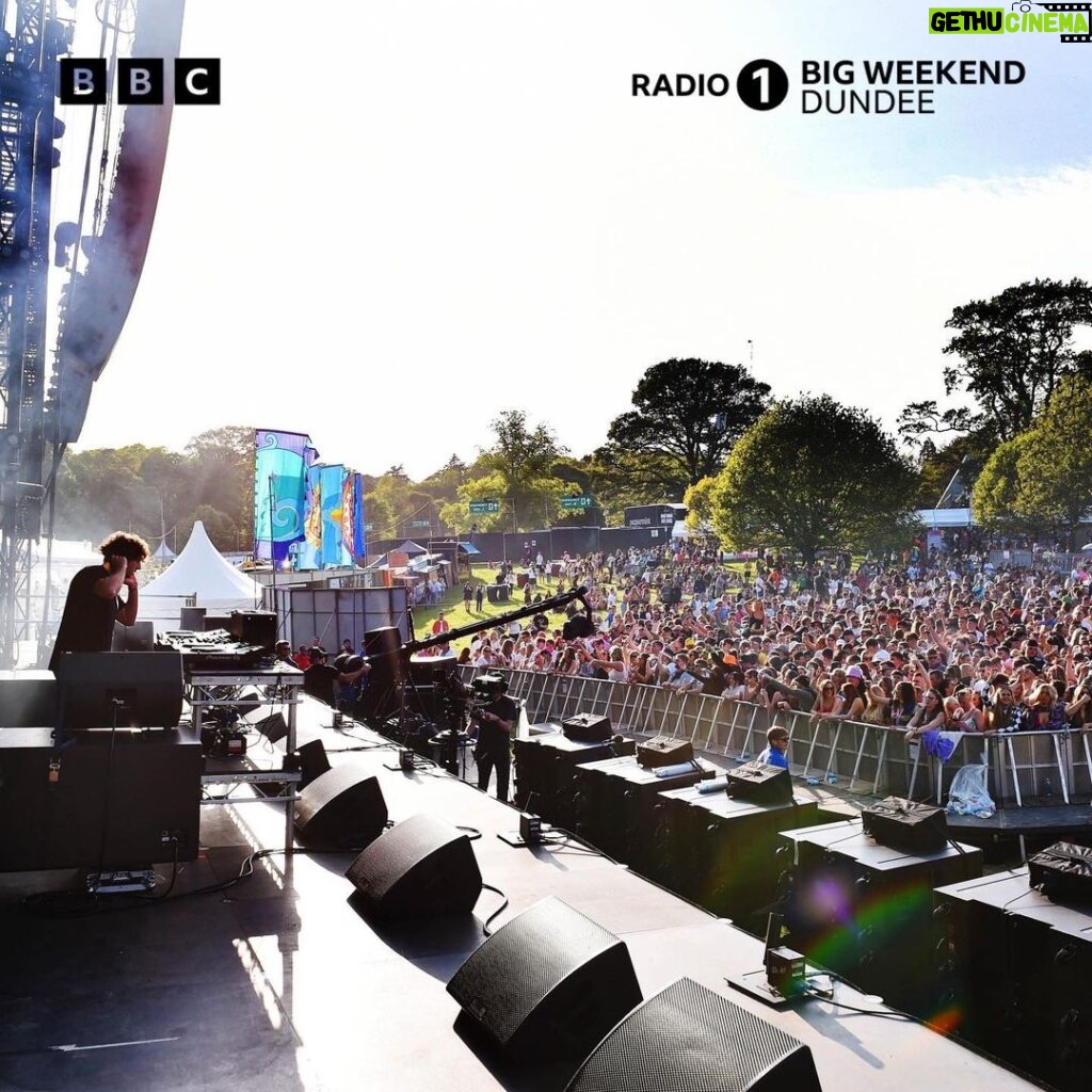 Jamie XX Instagram - Jamie xx on a Friday night in Dundee 🥵 #BigWeekend has arrived! Listen on BBC Sounds Watch on BBC iPlayer Radio One Big Weekend