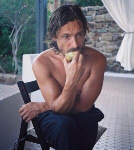 Jan Cornet Instagram - mi manchi già #35mm Italia
