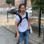 Jan Cornet Instagram - I leave Poland with two very different feelings. On the one hand eternally grateful for the hospitality of all the people we have met and for having been able to meet and be part of @humanitycrew . An inspiring, committed and no nonsense, no posturing human team. Seriously, thank you for letting us join you, for the laughs and for showing us your wonderful work with children and for mental health care. On the other hand, even though I know I'm going to do my best to come back, it's inevitable that I don't feel a bit like an imposter. I have spent a week here seeing children and mothers separated from their families, the result of madness, the lust for power of many Governments and the worst version of the human being, and now I am going back to Spain to continue with my life full of all kinds of privileges. I understand that the honest thing to do is to be grateful for it and live with these contradictions. Millions of thanks to the real heroes. To all the Ukrainian people that we have been meeting, thanks for your patience and for letting us film. I sincerely hope that you have not felt invaded and that our work during these days will help to give voice to the consequences of this stupid war with your testimonies. Thank you Jose and Rafa for letting me be part of this beautiful project, it has been a great help to have you as fellow travelers. Finally, thanks again to all the @humanitycrew team. To María, Essam, Cristina, Maciek, Susana, Roei, Rafa, Jose etc. You are an example of solidarity and the best version of the human being. I hope that this damn conflict and all those that, although they are no longer on the news, will end soon. May we, the privileged countries, have the courage to look and reflect. May we be up to the task of beginning to think about how to help them heal the wounds that this war has left and will leave them. #mentalhealthmatters #Peace #hummanityCrew