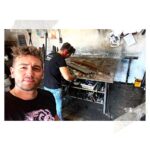 Jan Kopečný Instagram – Jo a taky dělali novej vozejk … Teda @petrrysavyofficial dělal … protože, když chceš mít kapelu, potřebuješ vozejk přecé … 

@botoxmusic  @bouraci.art 

#jankopecny #fotkatywoe #bestoftheday #jk #me #botox #botoxmusic #tyaja #🇨🇿 #💋