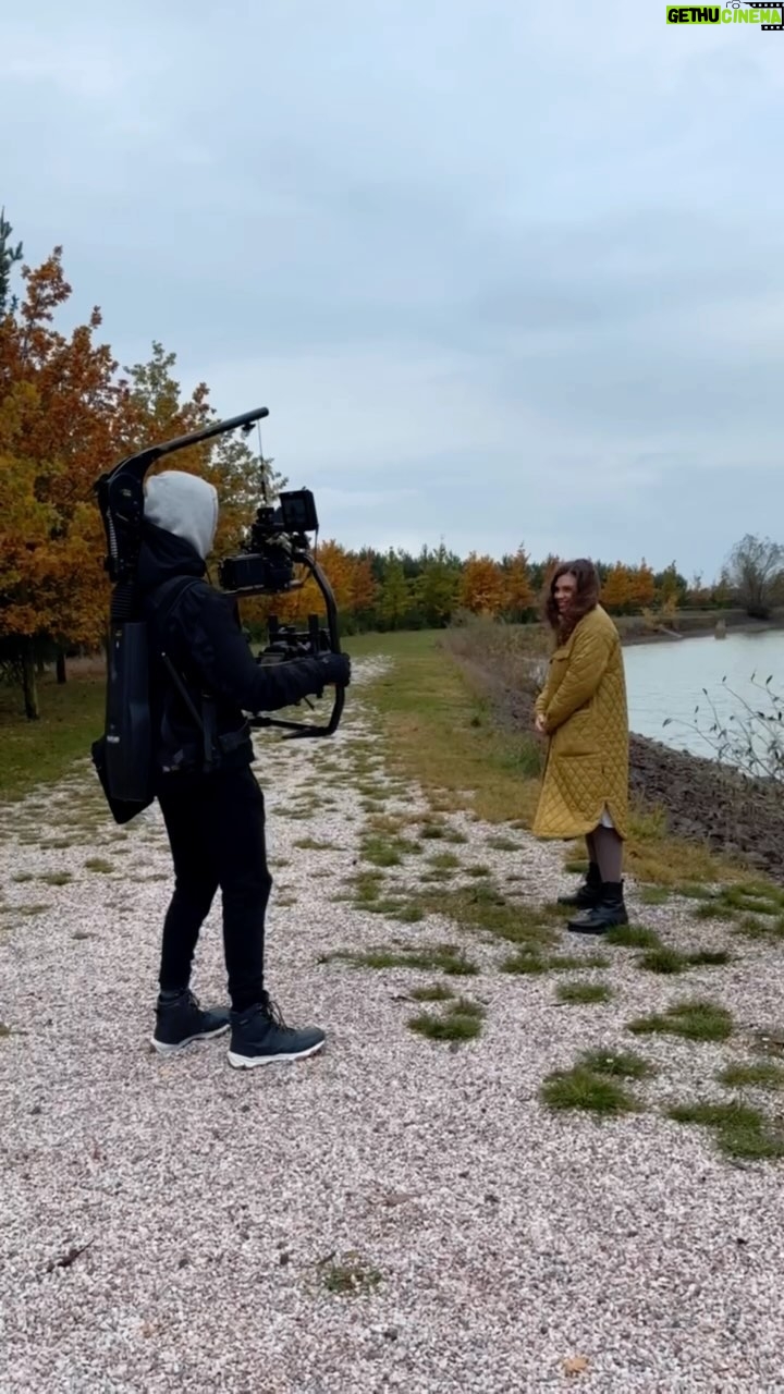 Jan Kopečný - 474 Likes - Jak se natáčel klip VODA? 🎥 Asi nějak takto. 😁 Mrkněte do zákulisí, musíme říct, že to stálo fakt za to! 💋
#botoxmusic #botox #klip #novinka #novevideo #kapela #hudba #dalimilsmrz #jankopecny #petrrysavy #petrbidlo #matejdivis #outnow #voda