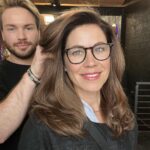 Jane Hall Instagram – And now, back to our regular scheduled programming…. @liameicolour weaves her magic with the colour, and I am once again a brunette! Masterful dry cut by Karlose @karlosejamessalon, styled by the fab @blake_karlosejames who knows full well I will never be able to emulate this….🤣.
Now my eyebrows finally make sense again. 😎💕❤️💕