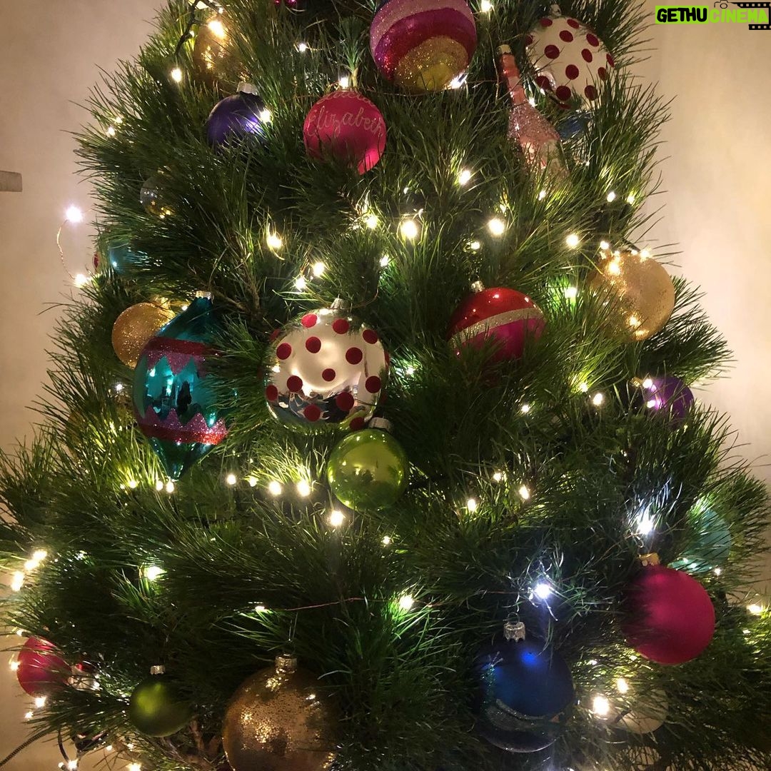 Jane Hall Instagram - Christmas at my place ❤️