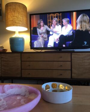 Jane Hall Instagram - Celebrating @rebeccagibney_ on #TIYL on @channel7 tonight.
I flapped my gums and we had some big laughs. Bec, @kerryarmstrong7013 and me.
True friends.
A joyous night tipping our hats to our Bec. ❤️❤️❤️