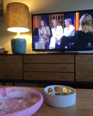 Jane Hall Instagram - Celebrating @rebeccagibney_ on #TIYL on @channel7 tonight.
I flapped my gums and we had some big laughs. Bec, @kerryarmstrong7013 and me.
True friends.
A joyous night tipping our hats to our Bec. ❤️❤️❤️