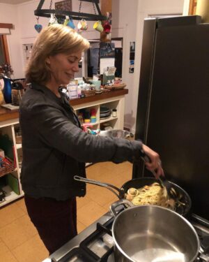 Jane Hall Instagram - Pasta with Kezzy. A lovely night staying with @kerryarmstrong7013  My dear friend ❤️❤️❤️