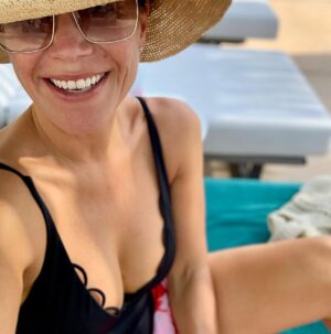 Jane Hall Instagram - The hardest working togs in the business…. From @une_piece . I adore this scalloped classic one piece. I’m in a 10, fit is true to size…. #gifted