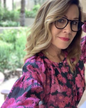 Jane Hall Instagram - @bonne.com.au This stunning fuchsia linen number is doing all the heavy lifting for me today… please check out these frocks…. I got this on sale and I could not recommend more highly! I’m in a size 1. generous fit. Full length pic coming as I continue my @luxury.escapes adventure💕💕💕