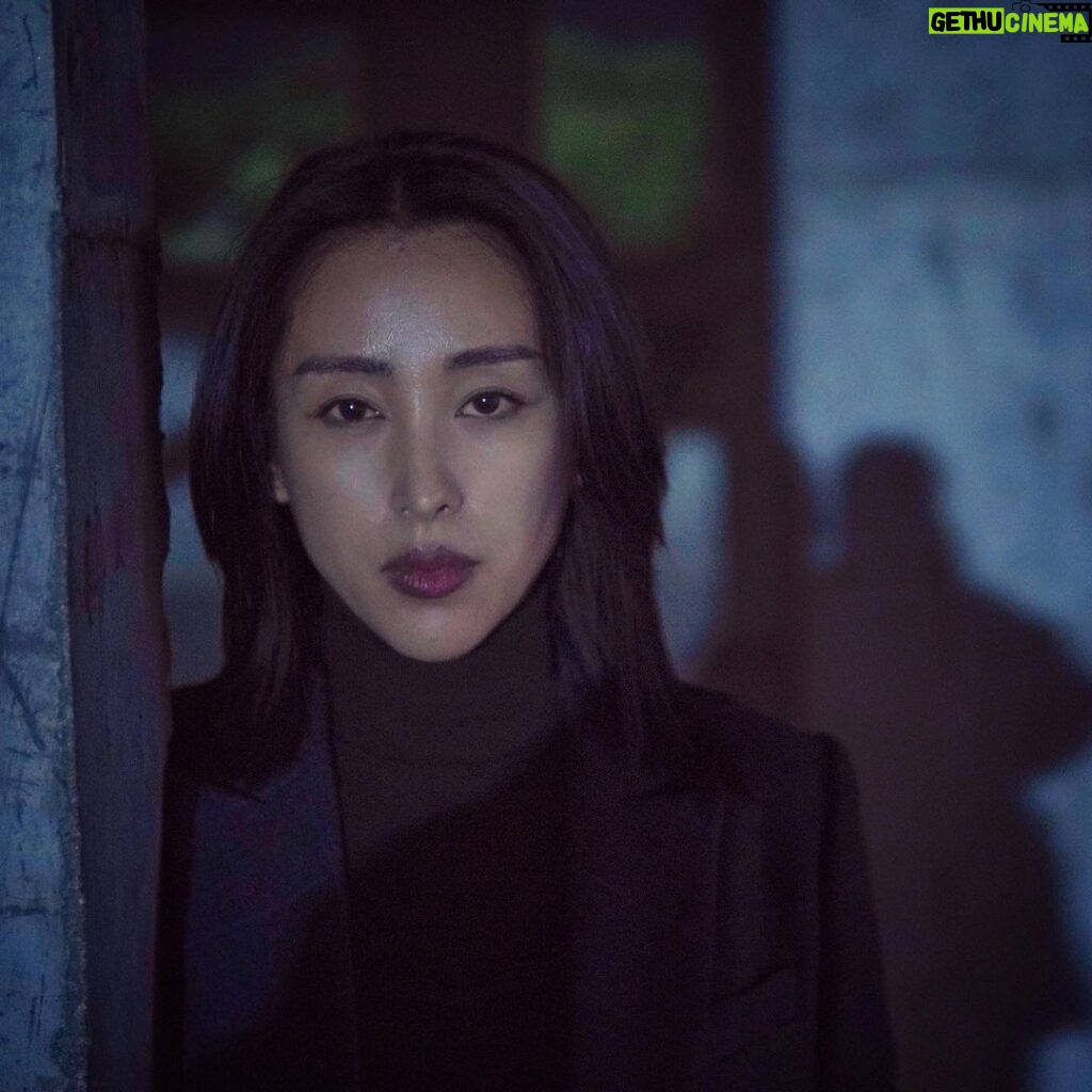 Jane Wu Instagram - Yes… I'm a killer😎 #chinesegirl #actionmovie #actress #spy #agent 西双版纳傣族自治州