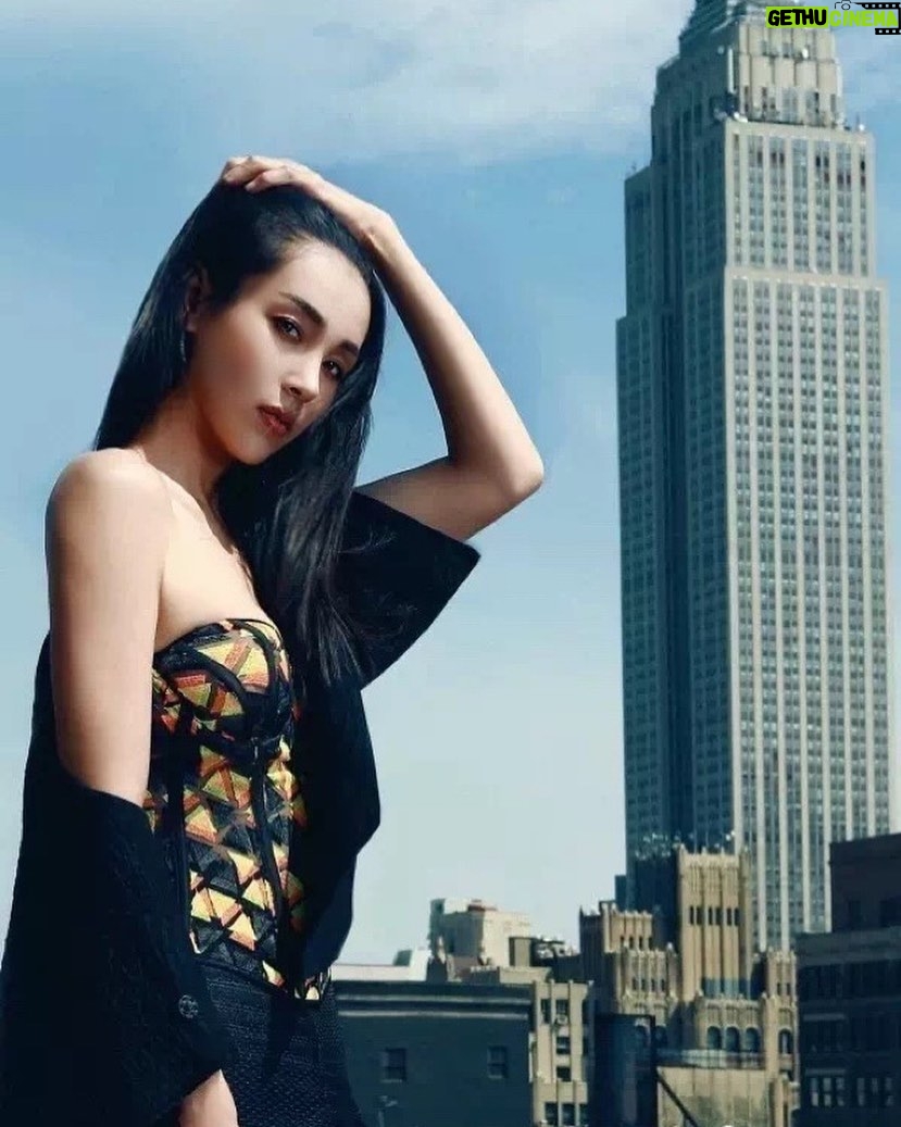 Jane Wu Instagram - Miss New York💕 #chinesegirl #newyorkcity #photoshoot #photography📷 #actresshot #actresslife #fashionphotography