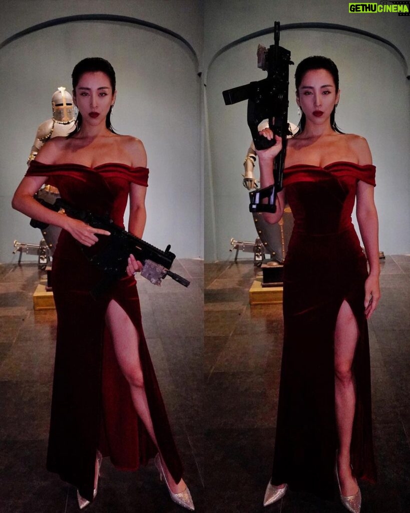 Jane Wu Instagram - Happy new year🎉🎬 #behindthescenes #chinesegirl #badass