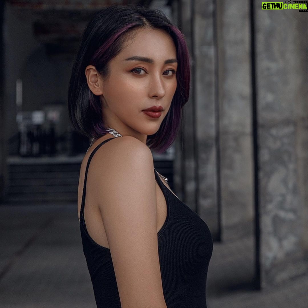 Jane Wu - 1.5K Likes - How are you? 💜