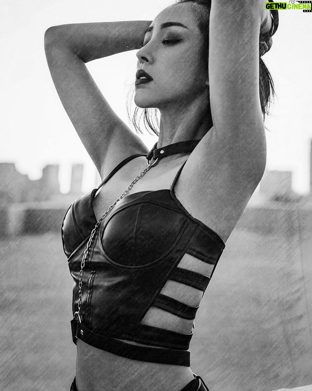 Jane Wu - 1.5K Likes - I miss LA…