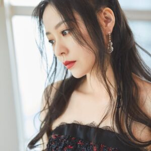 Jane Zhang Instagram - 我回来啦👾