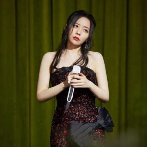 Jane Zhang Instagram - 我回来啦👾