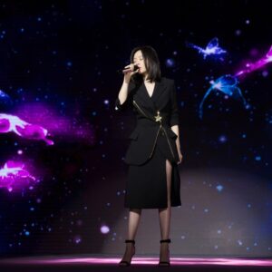 Jane Zhang Instagram - 越来越喜欢黑色是因为… ​