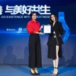 Jane Zhang Instagram - 越来越喜欢黑色是因为… ​