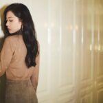 Jane Zhang Instagram - #fendi霓虹镜像 ❤️派对很酷，月色很美