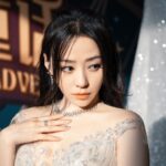 Jane Zhang Instagram – 上海迪士尼度假区五周年庆典～今天起看完烟花可以听到我的歌哦😁