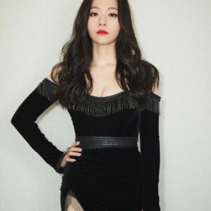 Jane Zhang Instagram - @aadnevikofficial 好喜欢这条裙子啊❤️❤️
