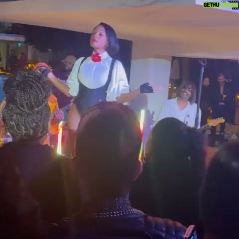 Janelle Monáe Instagram - MIAMI art BASEL. I love you @mickalenethomas thank u 4 making art that speaks to me always & big thank u to @milesisaac. I’ll never forget during my first album cycle you were the first to ask me to perform in Miami where I took a dip in the hotel’s pool mid performance. so happy I got to dip again. ;-) 💦💋 Custom lewk: @fashionbyreyortiz & moi Boots: @stuartweitzman Earrings:@oomiay Glamily: @carlyle.nicole @mandelkorn Mua: moi @miamibeachedition @editionhotels #MiamiBeachEDITION #EDITIONhotels