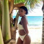 Janelle Monáe Instagram - 🎂earth duty 🎂 📷: @timefortree
