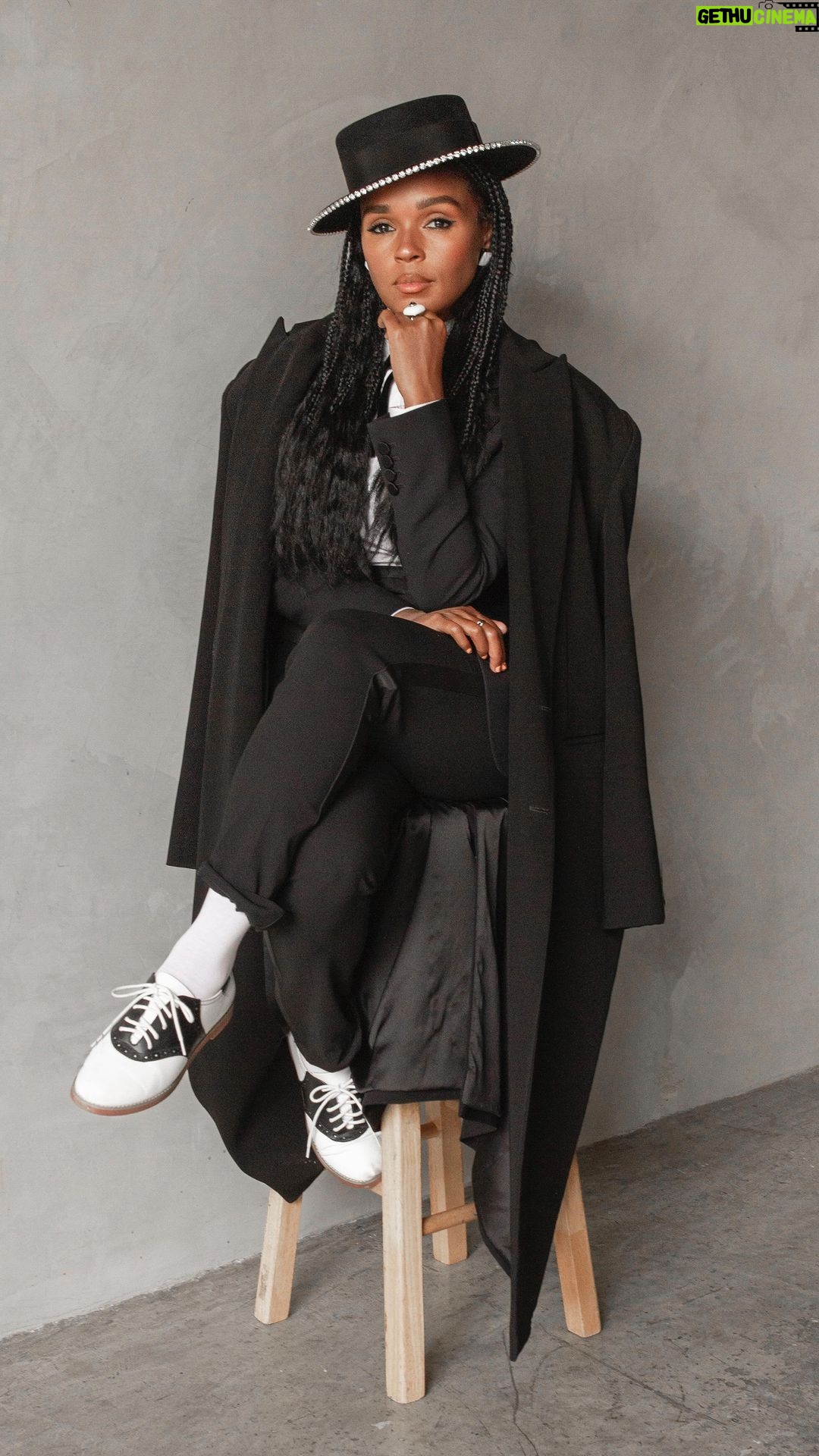Janelle Monáe Instagram - “I think that I was non binary a long time ago, I just didn’t have the language for it.” @janellemonae’s full episode: ✨YOUTUBE.COM/STYLELIKEU ✨ Big shout out to @dipseastories, the app for spicy audio stories, for supporting us in making this episode of What’s Underneath possible! Use code StyleLikeU to try it for free! #pride #pridemonth