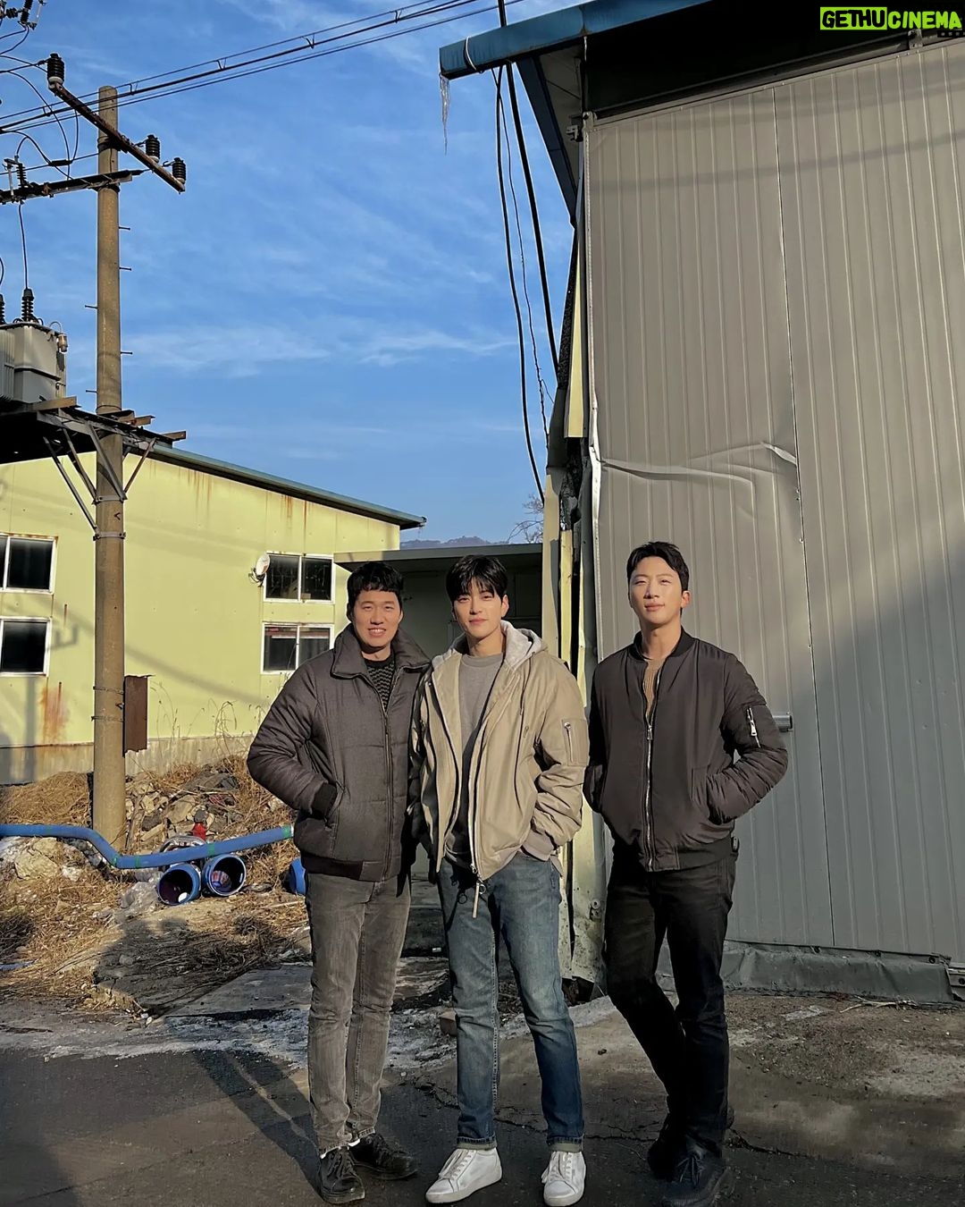 Jang Seung-jo Instagram - #오늘도감사합니다🙏 #도창형님😍 #권재홍😍#심동욱😍 #지망구😍#변지웅😍#촬영중 #우봉식팀장님은_내근중