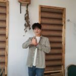 Jang Seung-jo Instagram – 신동미배우님 @dongmi_shin 의 지목을 받아 뜻깊은 캠페인에 참여하게되었습니다
코로나19 종식을 위해 애써주시는 대한민국 최고의 의료진,자원봉사자분들 정말 존경하고 진심으로 감사드립니다
애써주시는 모든 분들의 희생과 헌신으로 감사한 일상을 마주하게 됩니다 여러분들의 건강과 안전을 위해 기도하고 응원하겠습니다
대한민국 화이팅!!! 세계최강 의료진 화이팅!!! 배우 손현주선배님 @sonhyunjoo1000
배우 윤세아선배님 @loveyoonsea
함께 해주세요~^^ #덕분에챌린지#덕분에캠페인
