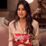 Janhvi Kapoor Instagram - Leakage & Staining on Period Nights? Not for us! Here's Janhvi's secret for restful, worry-free period nights. #PareeSuperNights XXL Sanitary Pads. So sleep tight with Paree Super Nights! ✨ Shop now, link in bio! #PareeSanitaryPads #HeavyFlowChampion #SanitaryPads #MenstrualHygiene #PeriodHealth #HealthandHygiene #WomenEmpowerment #Menstruation #MenstrualCycle #Comfort #Confidence #Unstoppable #PutYourWingsOn #JanhviKapoor