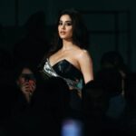 Janhvi Kapoor Instagram - Glamorous fusion of fashion and innovation! Where elegance meets the league of extraordinary, Invicto in this captivating NEXA show. #NEXA #NEXALifestyle #LakmeFashionWeek #LFW2023 #LFW #NEXAxLFW2023 #CreateInspire #LeagueOfExtraordinary