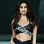 Janhvi Kapoor Instagram - Glamorous fusion of fashion and innovation! Where elegance meets the league of extraordinary, Invicto in this captivating NEXA show. #NEXA #NEXALifestyle #LakmeFashionWeek #LFW2023 #LFW #NEXAxLFW2023 #CreateInspire #LeagueOfExtraordinary