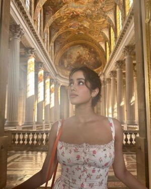 Janhvi Kapoor Instagram - Eat Pray Love