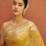 Janhvi Kapoor Instagram - Happy Ganesh Chaturthi 💕