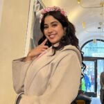 Janhvi Kapoor Instagram - #Bawaal mems 💕