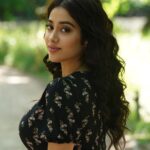 Janhvi Kapoor Instagram - Your love has been #Bawaal ❤️‍🔥 Nisha ko apnane ke liye, Ajju ko sudharne ke liye, humari kahaani aur kaam ko itna pyaar dene ke liye- thank you ❤️ in this race to create a perception, to compete for things and for some sort of validation- some of us are lost. And sometimes what we feel are the biggest problems, are really only our minds not allowing us to value what we have. In light of the inhuman hardships that were faced by so many through a period of history, maybe we can learn that life is fleeting; that our problems are trivial, what matters is not what you have but what you are, that sometimes we forget to value the simplest of things till we loose it, only to realise that was our one shot at true happiness. That is the heart of our #bawaal ❤️ to see so many of you having these feelings after watching our film, makes everything worth it ☺️