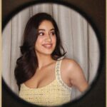 Janhvi Kapoor Instagram - mooood since our last two screenings 🥳❤️💕👼🏻 #Bawaal