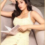 Janhvi Kapoor Instagram - mooood since our last two screenings 🥳❤️💕👼🏻 #Bawaal