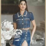 Janhvi Kapoor Instagram - dog day afternoon 🐶