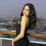 Janhvi Kapoor Instagram -