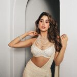 Janhvi Kapoor Instagram - 🕊️