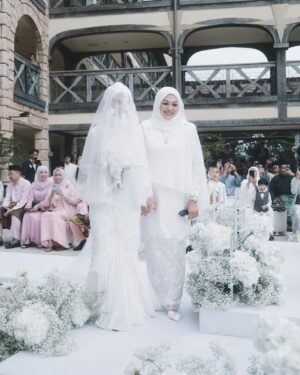 Janna Nick Instagram - Bella’s big day 🖤

Congrats! Semoga kekal sampai syurga