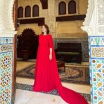 Janna Nick Instagram - بِسْمِ اللَّهِ الرَّحْمَنِ الرَّحِيم Semoga drama & watak watak dalam drama #suratdarituhan yang akan ditayangkan mulai malam ini akan dapat memberikan nilai yang baik & pengajaran pada yang menonton. MISHA #suratdarituhan