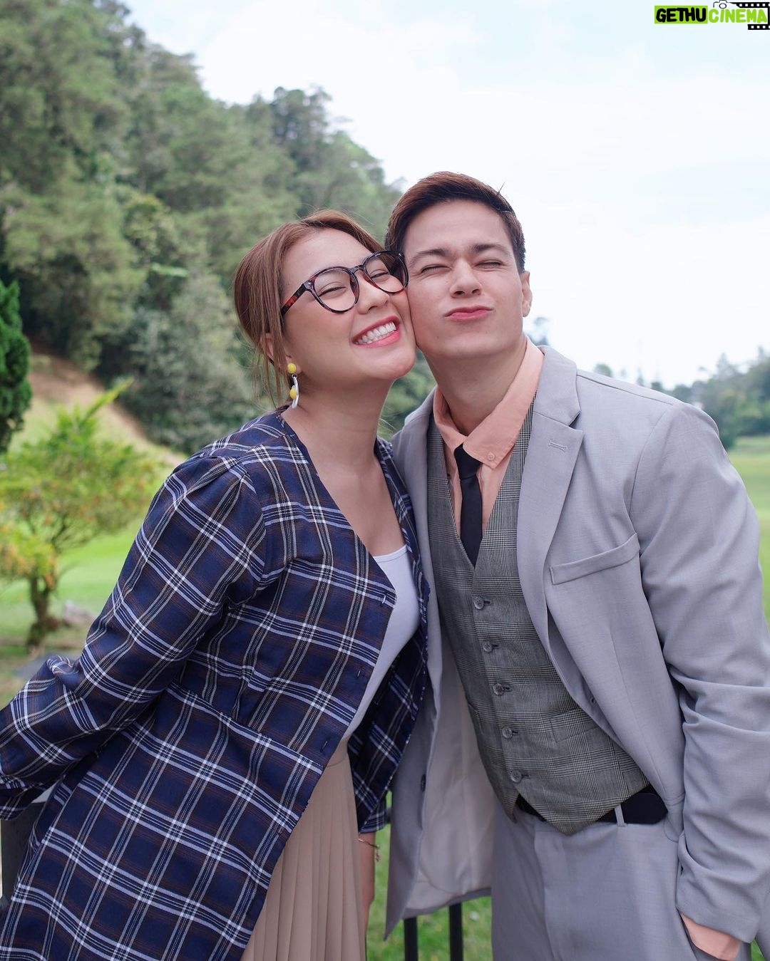 Janna Nick Instagram - Macam la kita nak dekat boyfriend dia😛 #CikPATuanAsh rabu & khamis 6petang di @tv3malaysia
