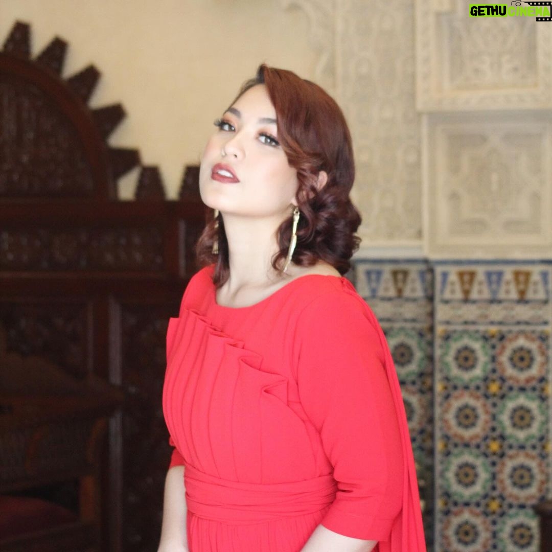 Janna Nick Instagram - بِسْمِ اللَّهِ الرَّحْمَنِ الرَّحِيم Semoga drama & watak watak dalam drama #suratdarituhan yang akan ditayangkan mulai malam ini akan dapat memberikan nilai yang baik & pengajaran pada yang menonton. MISHA #suratdarituhan