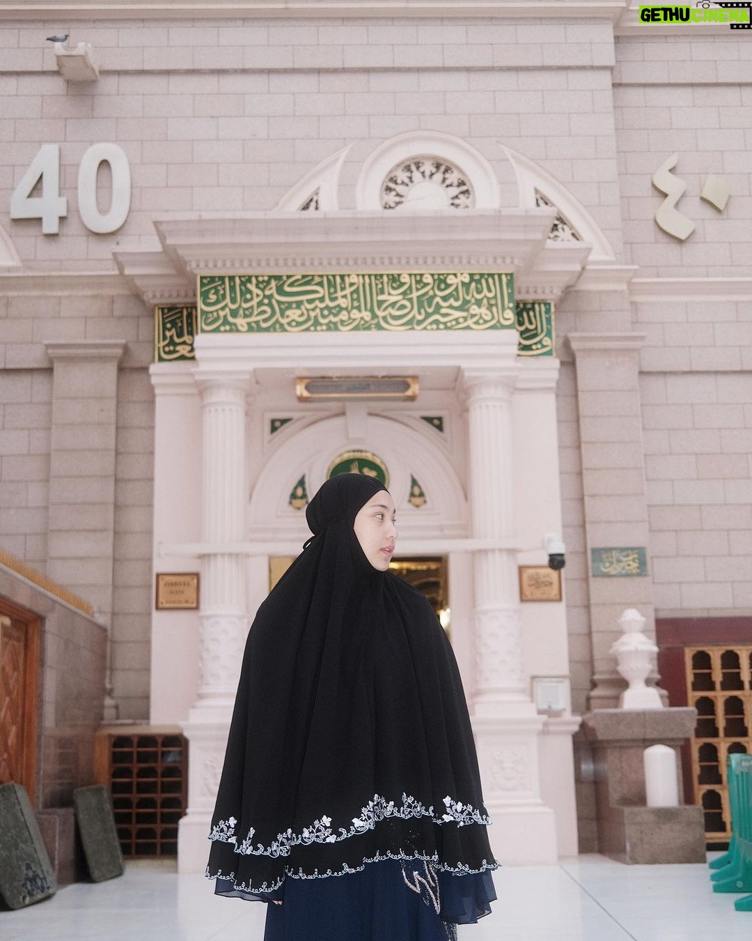 Janna Nick Instagram - Assalamualaika يَا رَسُولَ اللهْ 🤍 Al-Masjid Al-Nabawi Madinah Munawwarah