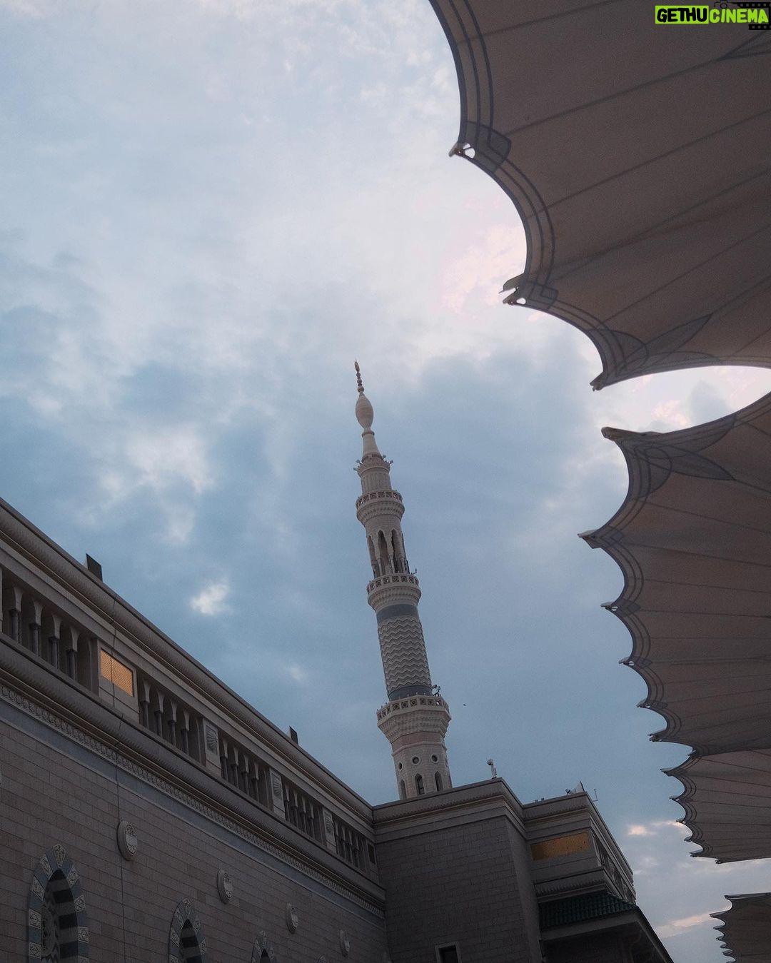 Janna Nick Instagram - Assalamualaika يَا رَسُولَ اللهْ 🤍 Al-Masjid Al-Nabawi Madinah Munawwarah