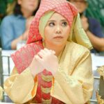 Janna Nick Instagram - Moga Allah Kabulkan doa kami semua. Agar urusan latihan & pementasan @teaterpakpandirdanlabuajaib di permudahkan. Agar menjadi teater yang bermanfaat kepada semua ❤️ 13,14,15 Oktober 2023 Di Istana Budaya