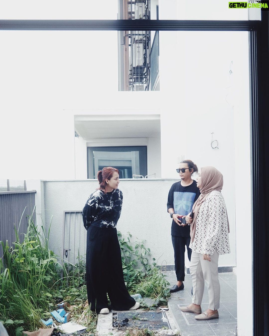 Janna Nick Instagram - Discuss dengan @thehutans Nak buat hydroponic herbs garden .. Tak sabar nak masuk rumah baru ❤️