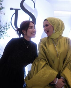 Janna Nick Instagram - Congrats shaaa ❤️
Semoga Allah utuhkan rasa kasih & cinta korang sampai syurga !
@shahilaamzah @ubaimz